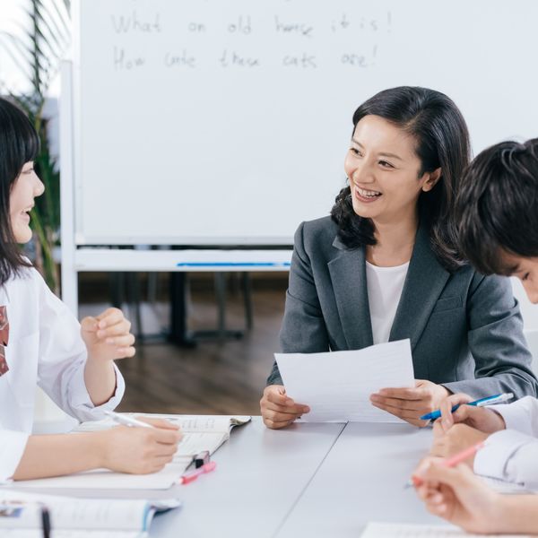 西葛西の当英会話教室は中学生向けの授業も行います